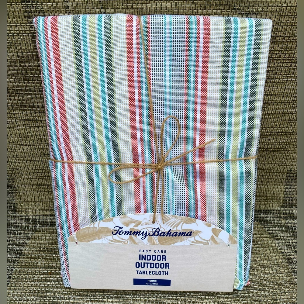 Tommy Bahama Hannah Striped Indoor Outdoor Patio Fabric Round Tablecloth 70"